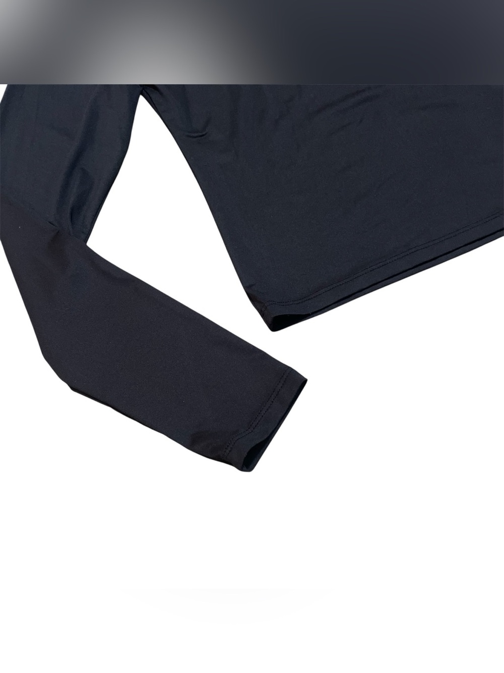 H&M divided long sleeve shirt - Picture 3 of 3